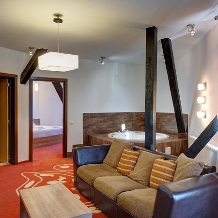 Hotel Ave Lux 萨彻勒 外观 照片