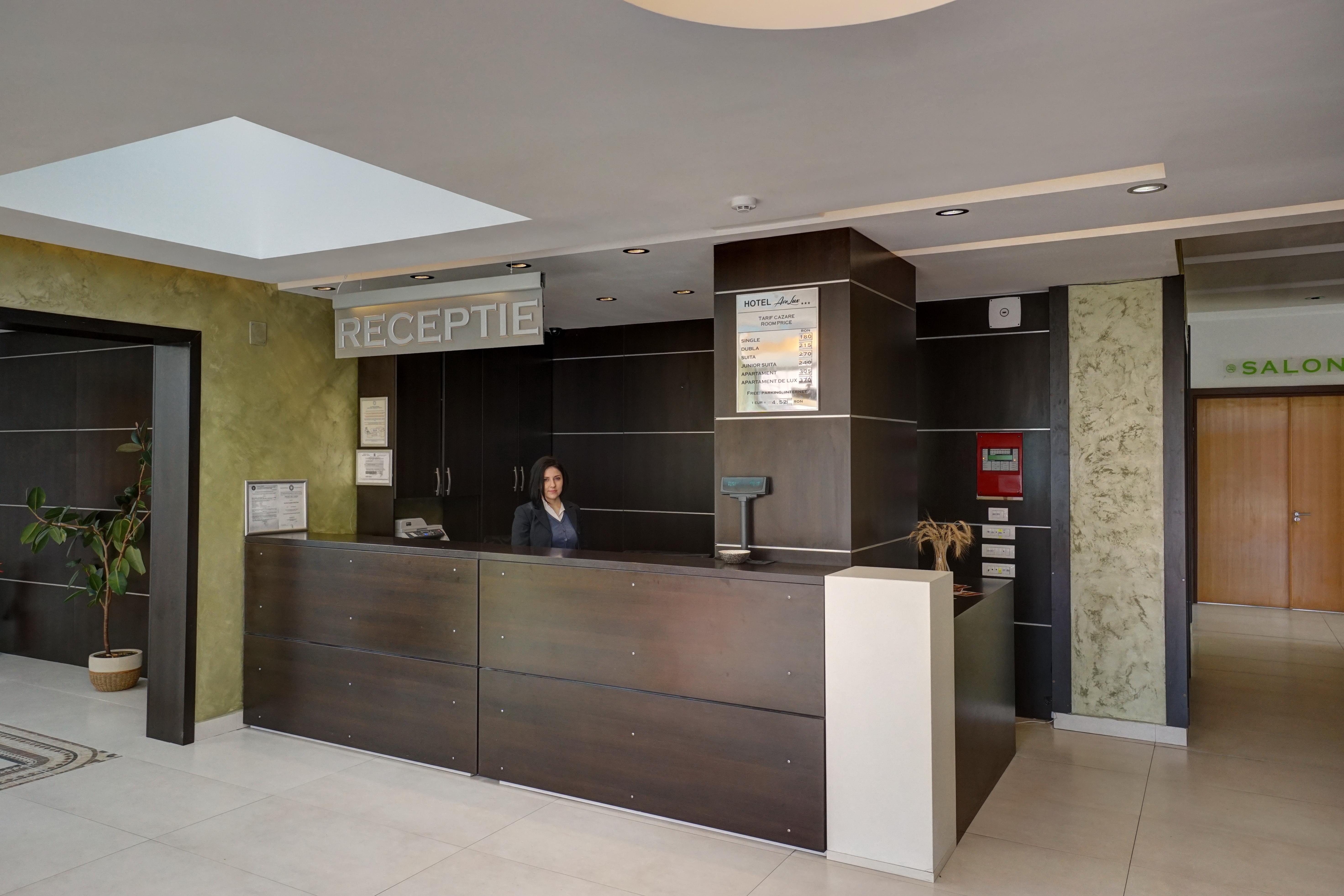 Hotel Ave Lux 萨彻勒 外观 照片