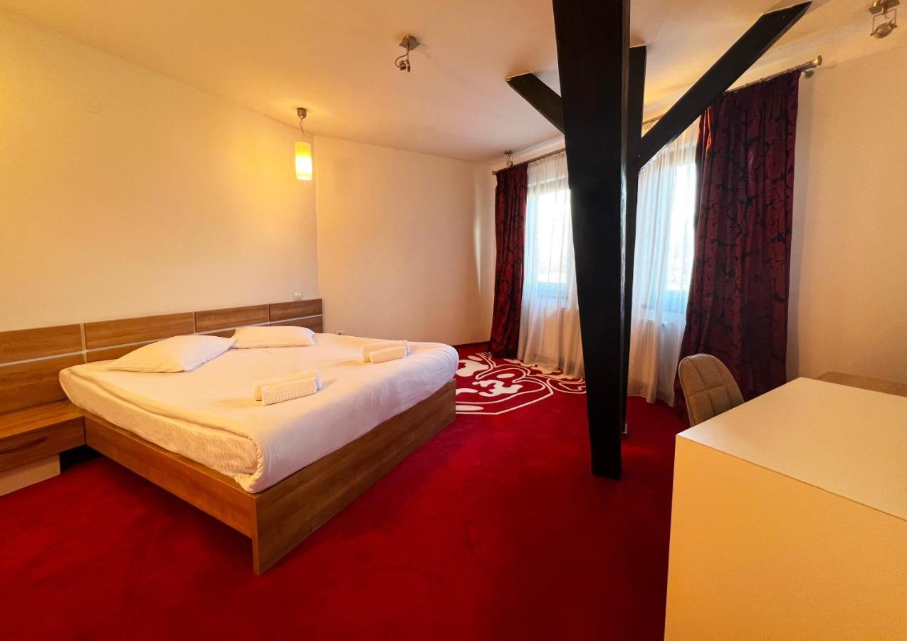 Hotel Ave Lux 萨彻勒 外观 照片